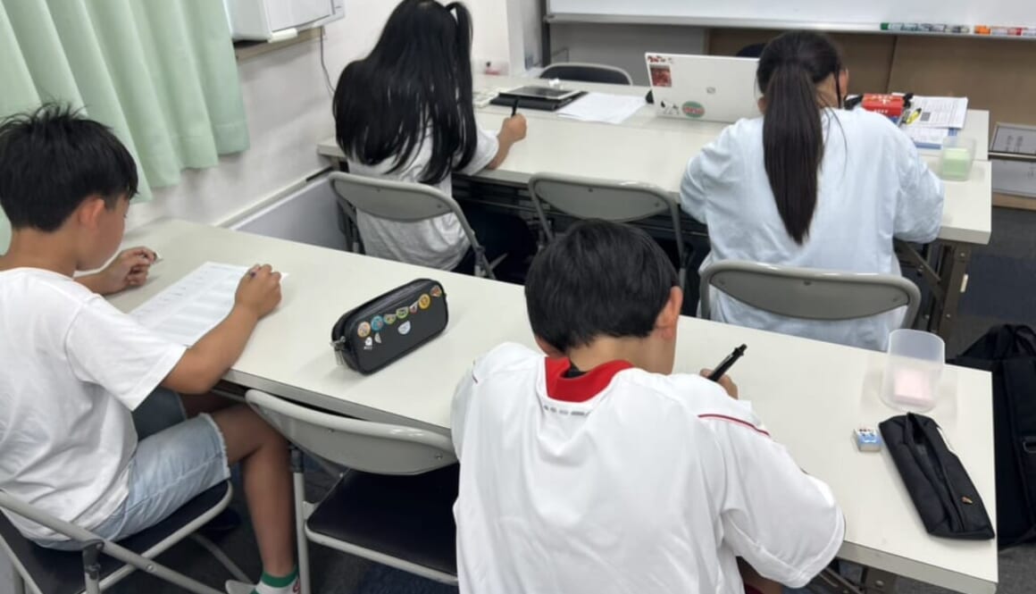 小6　英語前の練習風景