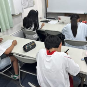 小6　英語前の練習風景